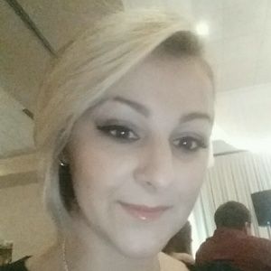 Meet your Posher, Izabela